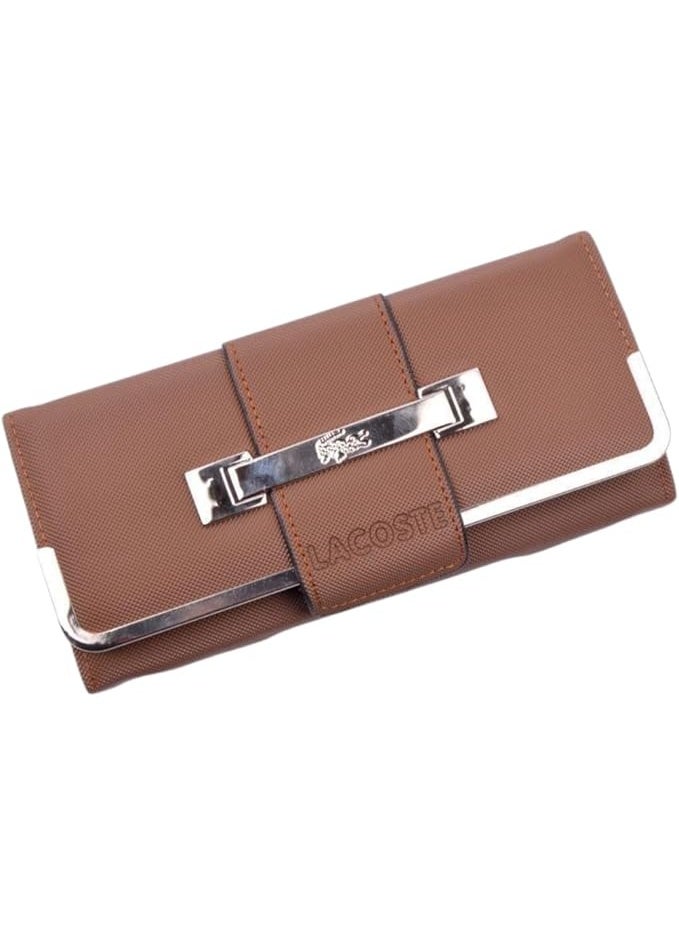 LACOSTE A luxurious, multi-functional women's wallet designed with ample capacity. - Image 1